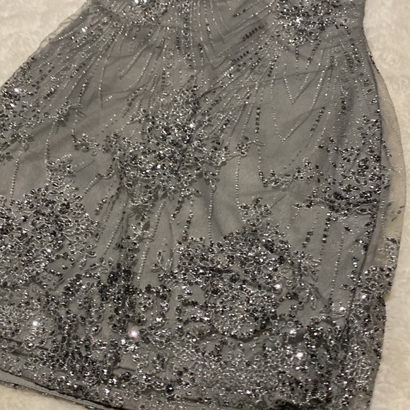 Sexy sparkly gray party dress - Picture 2 of 4